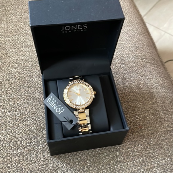 Jones New York genuine diamond gold women watch - Picture 3 of 7